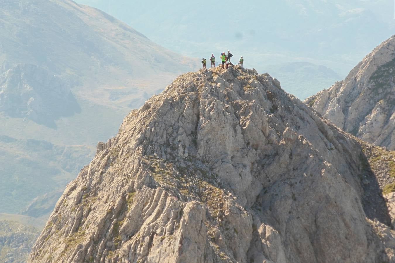 Fotos: Las cumbres conquistadas por el Grupo de Montaña Orza en Las Ubiñas-La Mesa