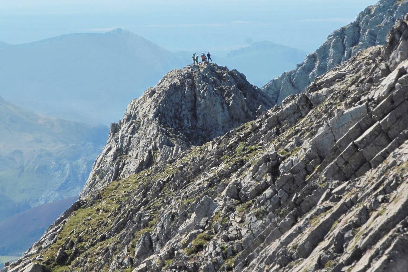 Fotos: Las cumbres conquistadas por el Grupo de Montaña Orza en Las Ubiñas-La Mesa