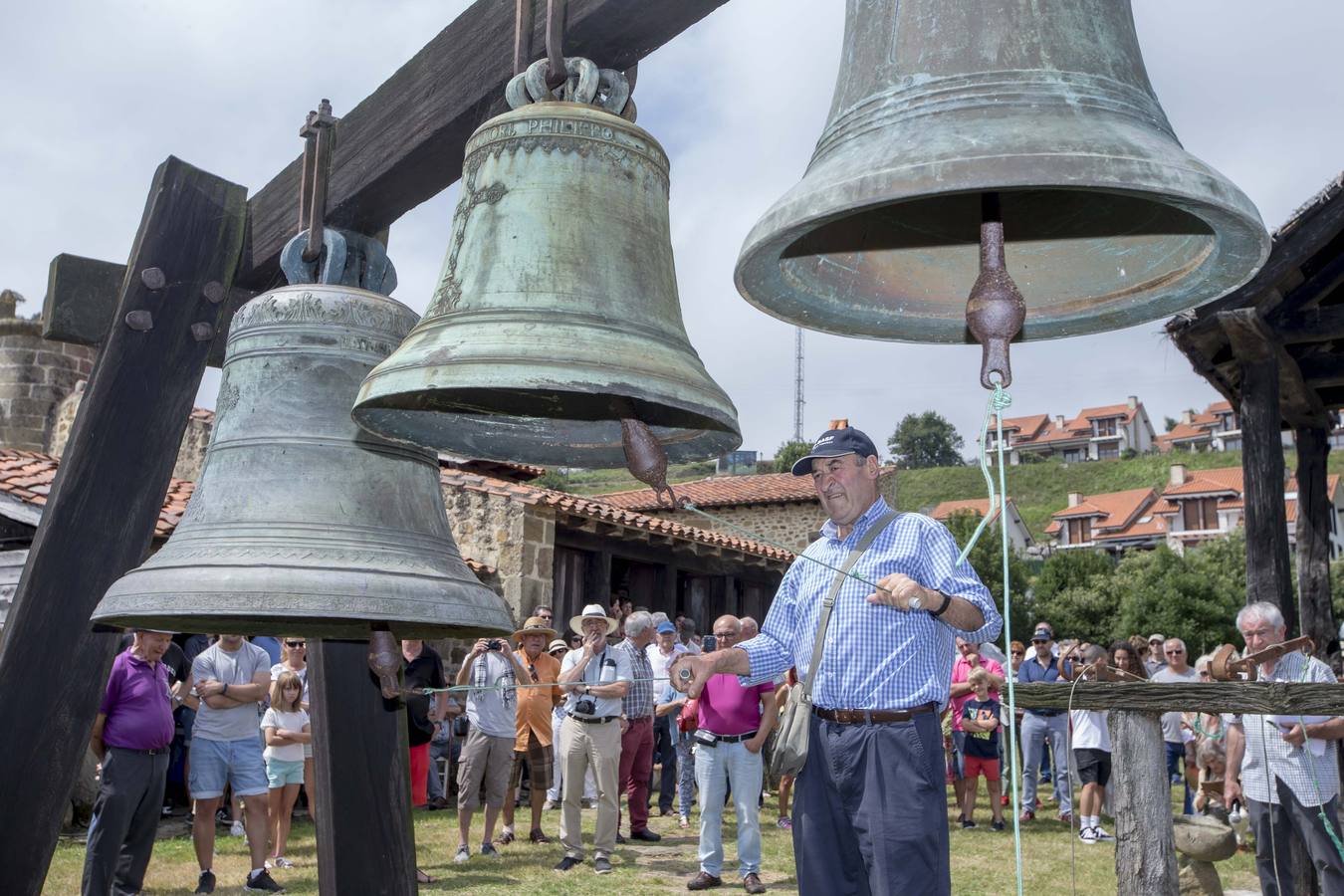 Fotos: Las campanas suenan en Meruelo