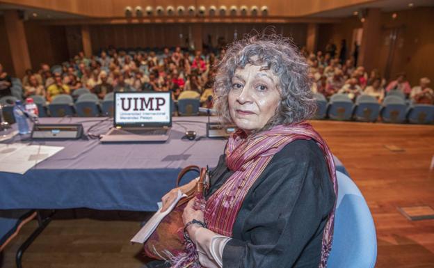 La antropóloga argentina Rita Segato, ayer, en el Paraninfo de La Magdalena.