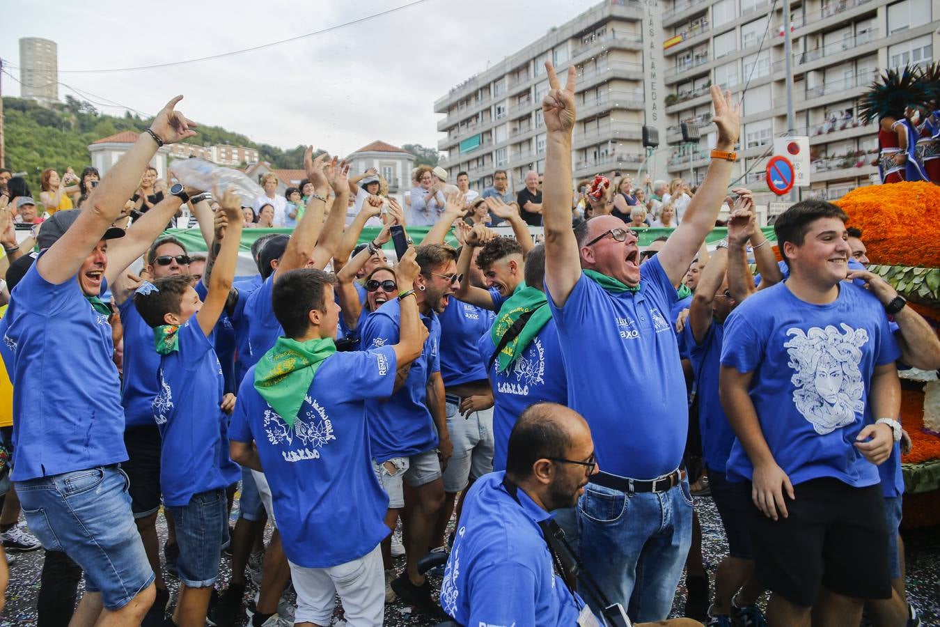 Fotos: La carroza &#039;Memento Mori&#039; se lleva el triunfo en Laredo