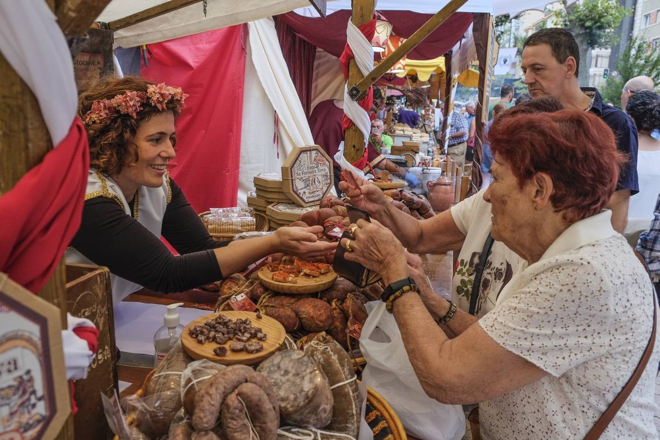 Fotos: El Mercado Medieval invade la Alameda de Oviedo