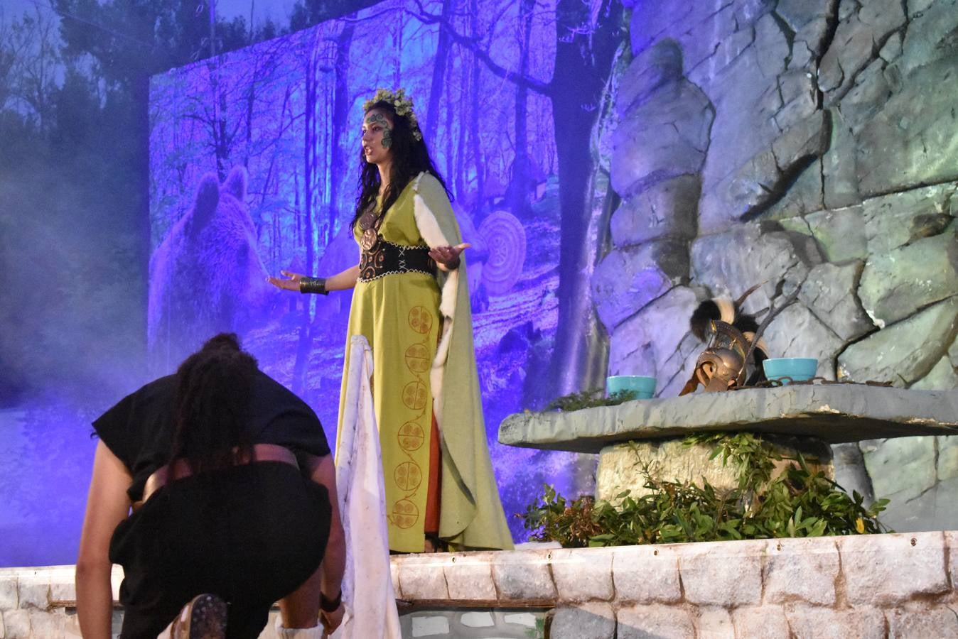 Los 13 jefes de clanes sellaron la declaración de guerra a Roma y, encomendándose a druidas y dioses, unificaron sus fuerzas bajo el mando de Corocotta