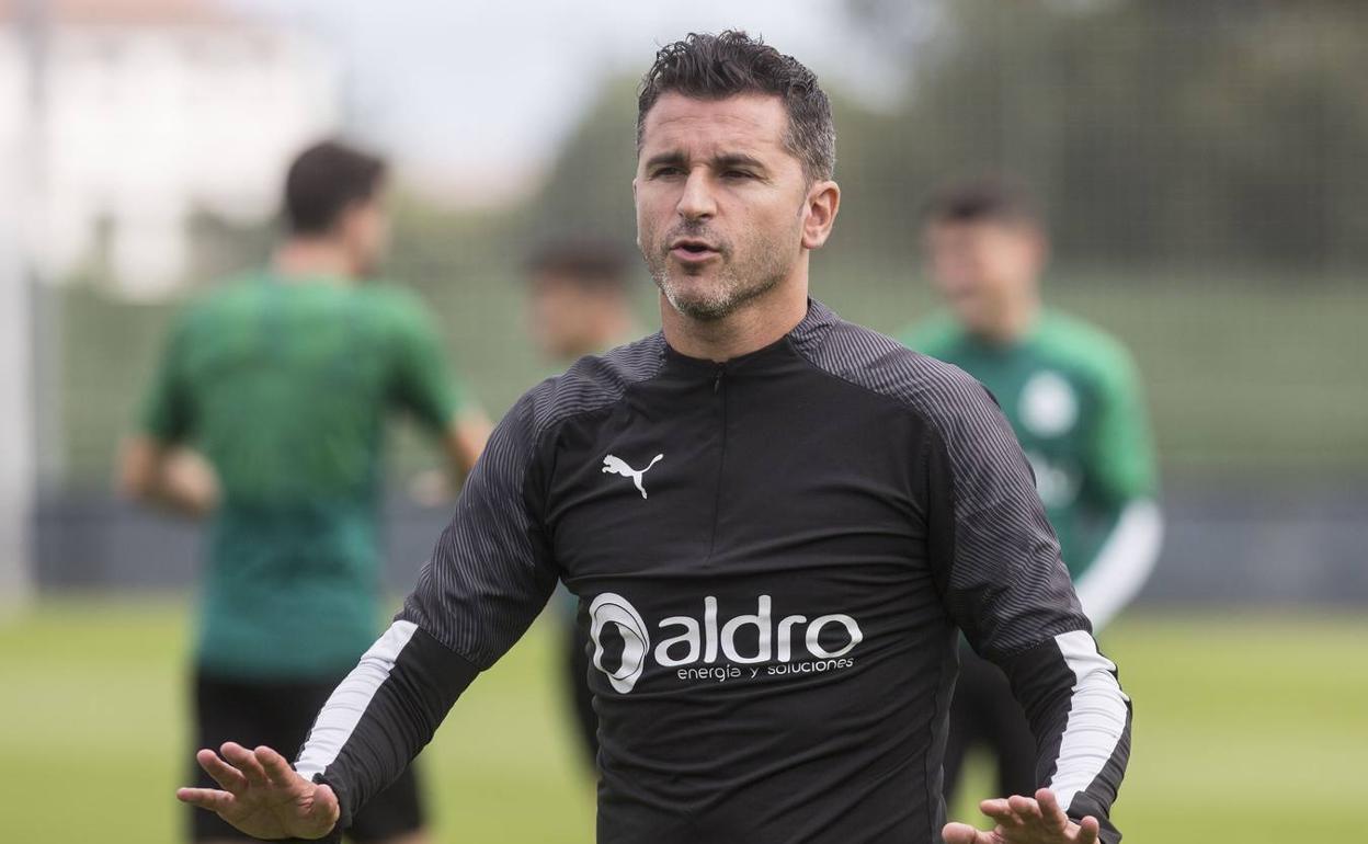 Iván Ania, técnico del Racing.