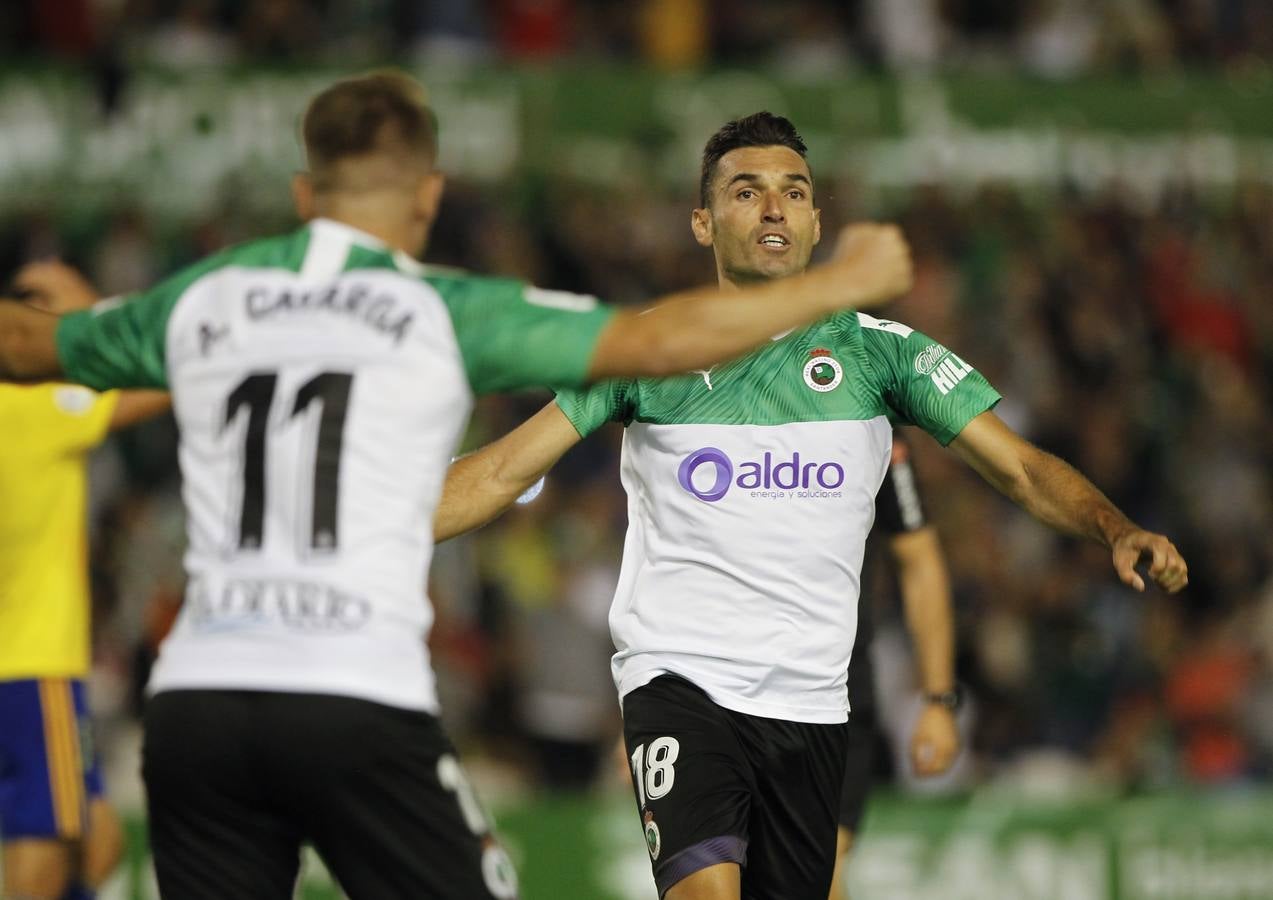 Fotos: Las imágenes del Racing-Cadiz