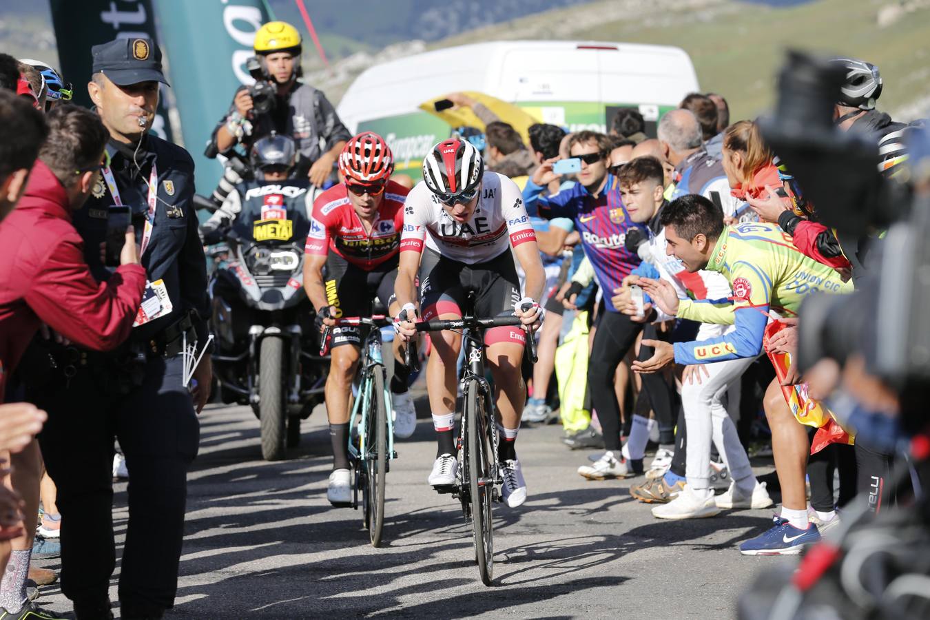 Fotos: Imágenes de la etapa Bilbao-Los Machucos