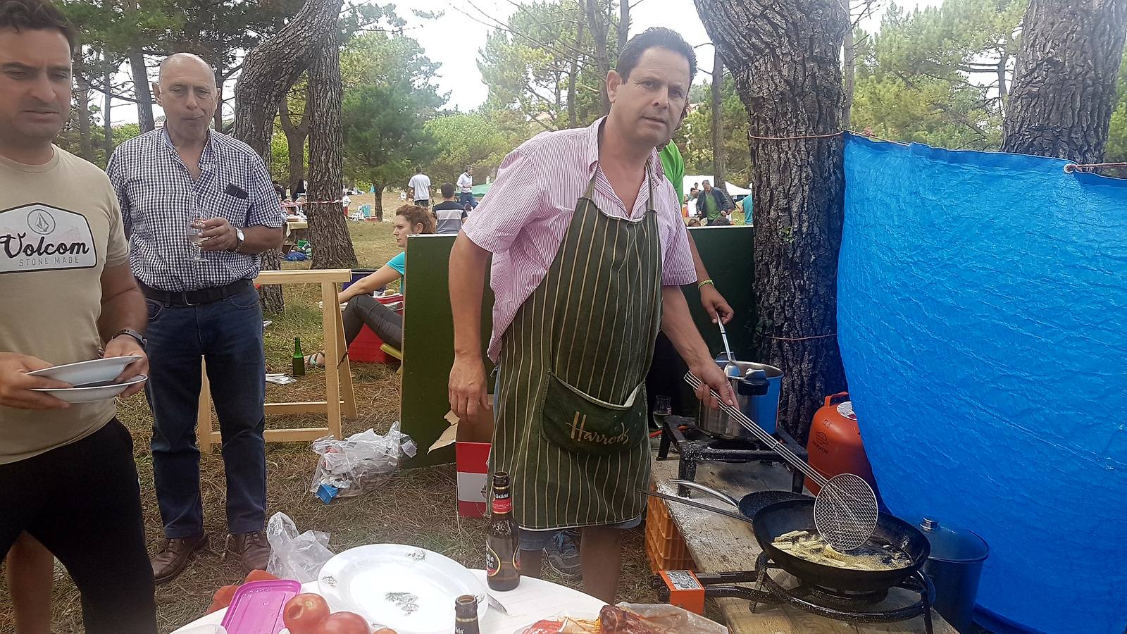 Fotos: Miles de barquereños disfrutan del sorropotún en la fiesta del Mozucu