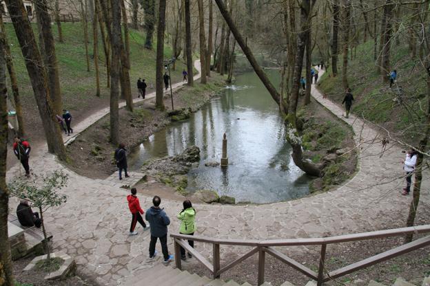 Nacimiento del río Ebro en Fontibre.