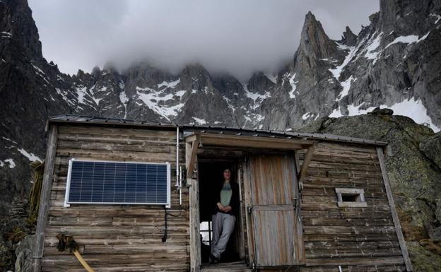 Imagen principal - Sarah, la guardesa del glaciar de Charpoua