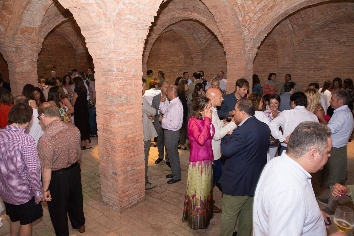 Presentación de la exposición de Claudia Iza en el Seminario Mayor de Comillas.