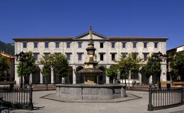 Edificio de la Aduana, que hoy alberga un hotel.