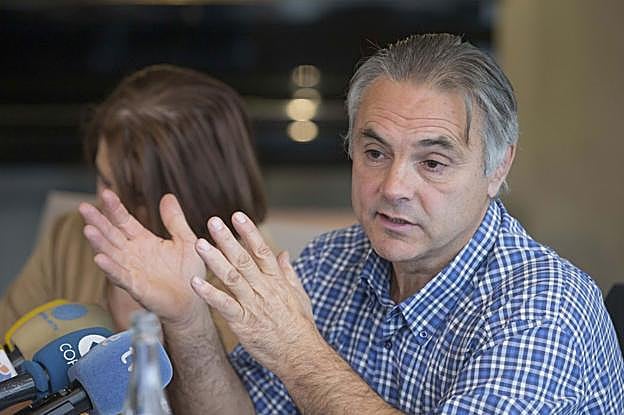 Gaspar Anabitarte, durante una conferencia de prensa sobre el precio de la leche. 