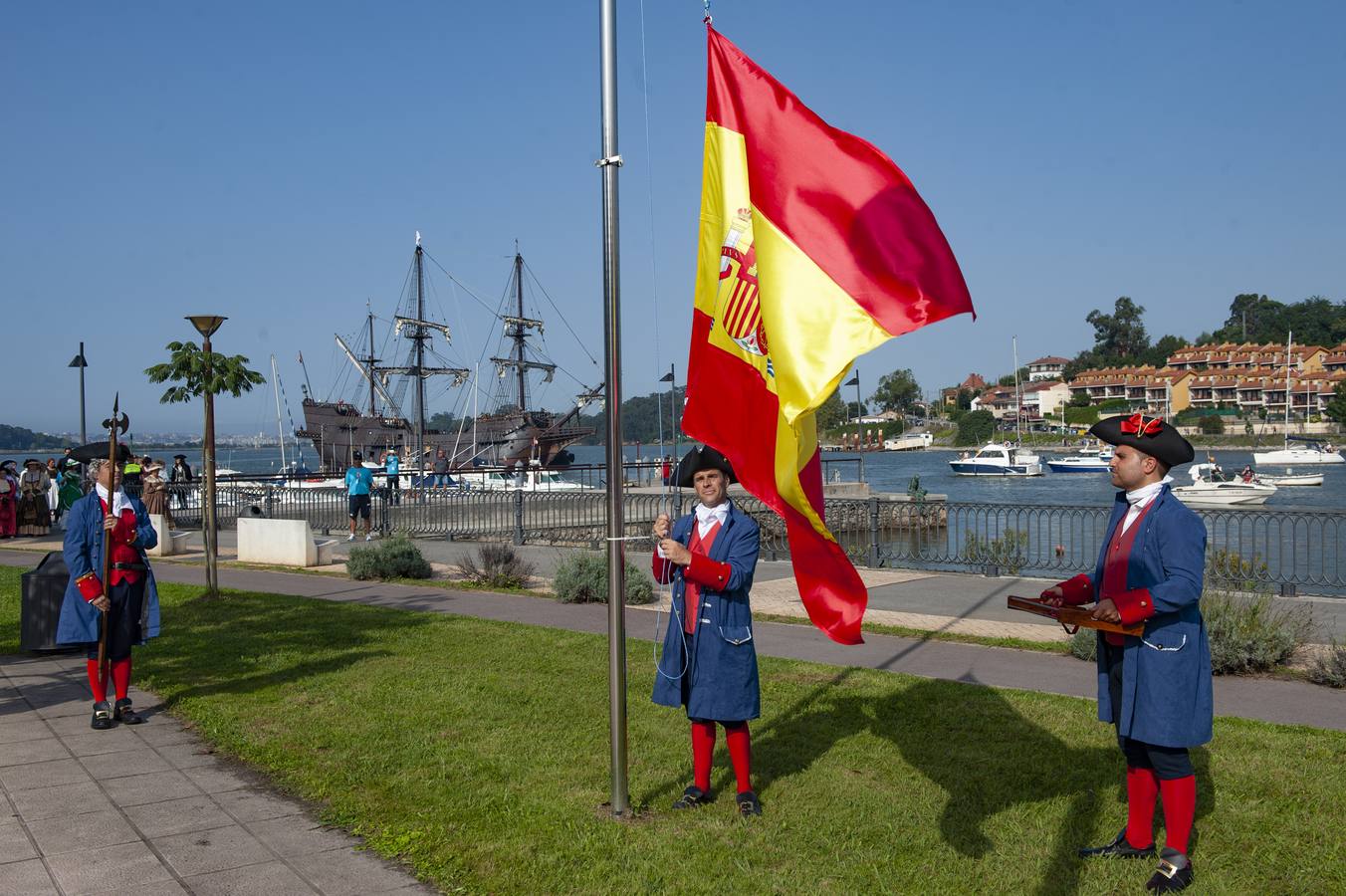 El esfuerzo de la Asociación Amigos del Real Astillero, meses atrás, por poner en valor la historia naval del municipio recogió este sábado sus frutos en el primer acto homenaje al Real Astillero de Guarnizo
