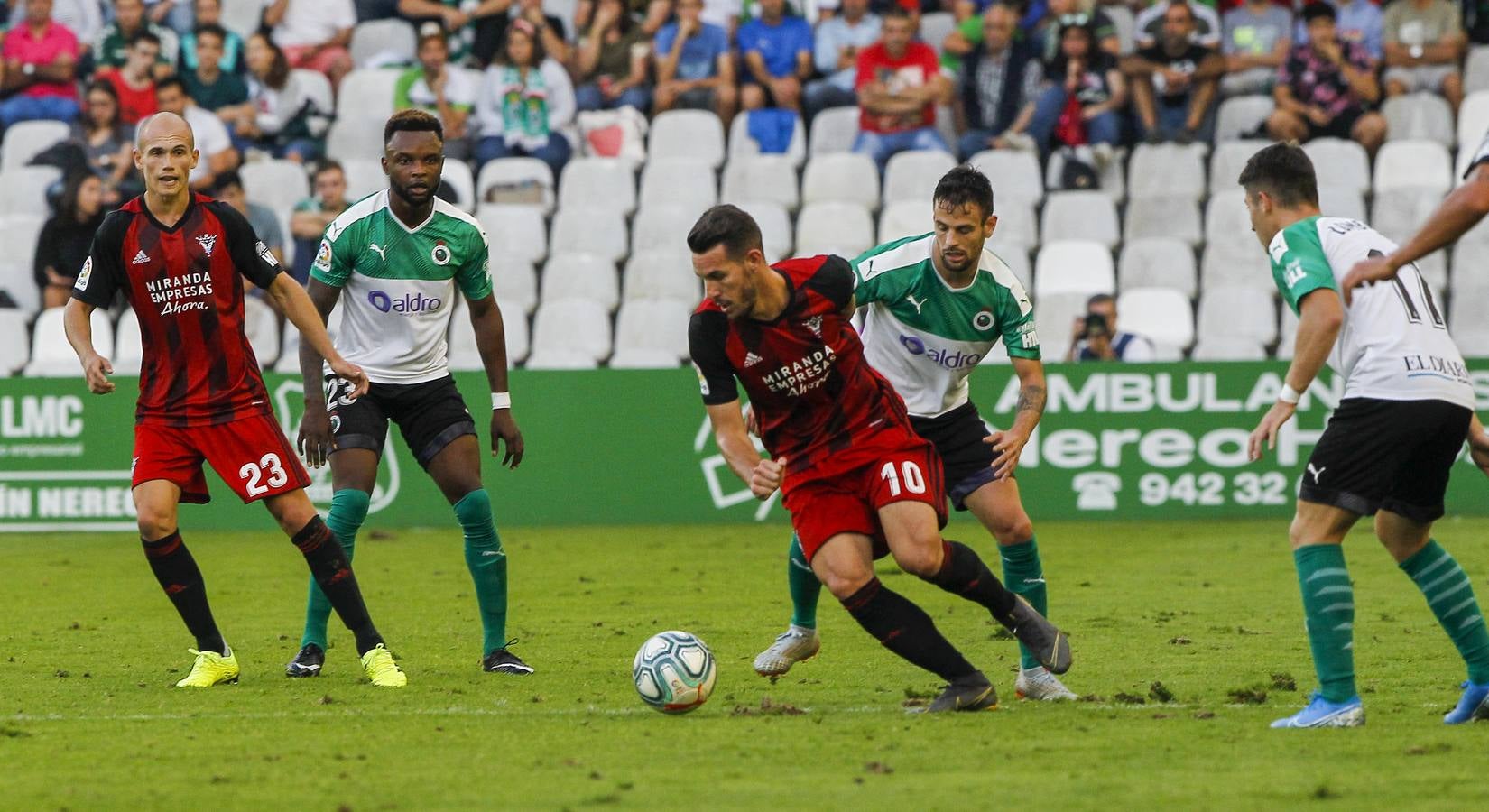 Fotos: Imágenes del partido Racing-Mirandés