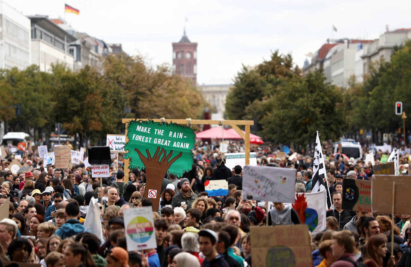 Manifestación por el cambio climático en el centro de Berlín. 