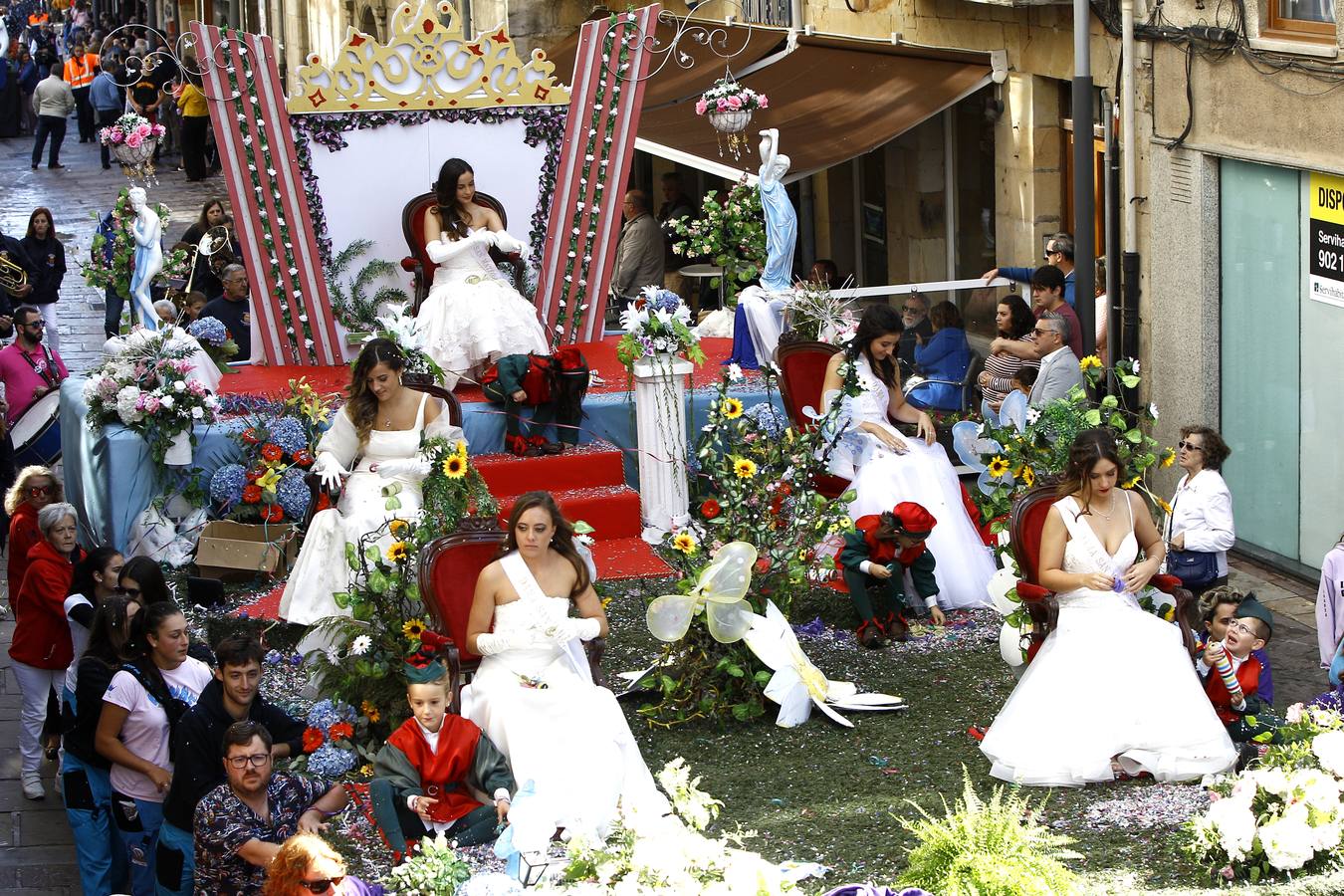 Fotos: Desfile de carrozas en Reinosa