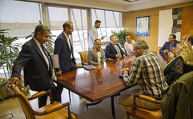 Reunión mantenida en el Gobierno este martes