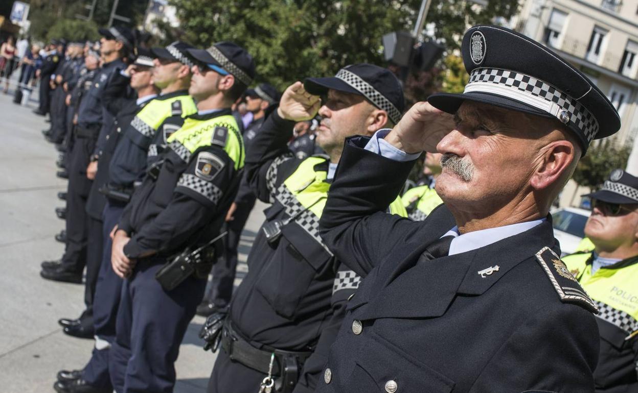 Admitidos 423 aspirantes para cubrir las 36 plazas de Policía Local de Santander