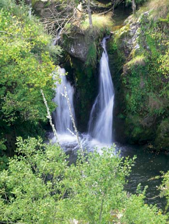 Imagen secundaria 2 - Pico Bistruey, Cascada de Río Frío y vista de ladera lebaniega