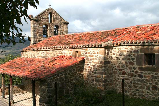 Imagen secundaria 1 - Iglesia de Cucayo, Iglesia de Tudes e Iglesia de Enterrías