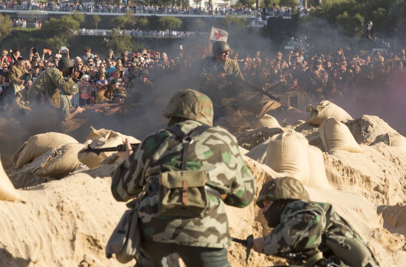 Fotos: Así ha sido el desembarco sin barcos en El Sardinero