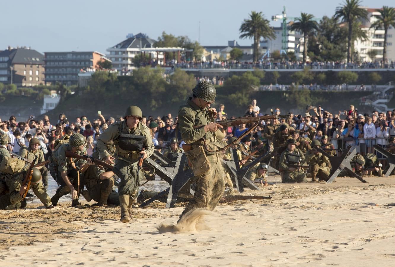 Fotos: Así ha sido el desembarco sin barcos en El Sardinero