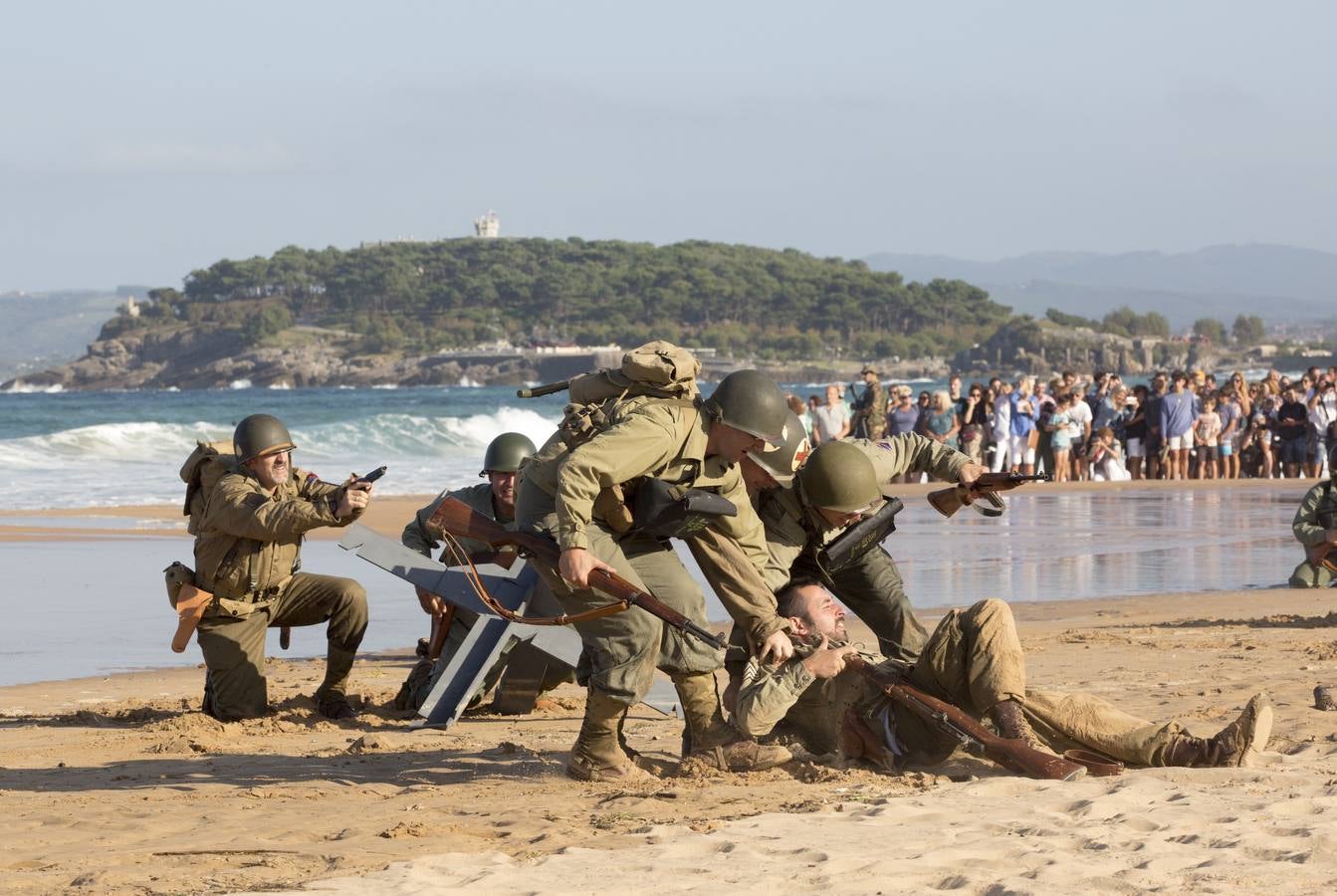 Fotos: Así ha sido el desembarco sin barcos en El Sardinero