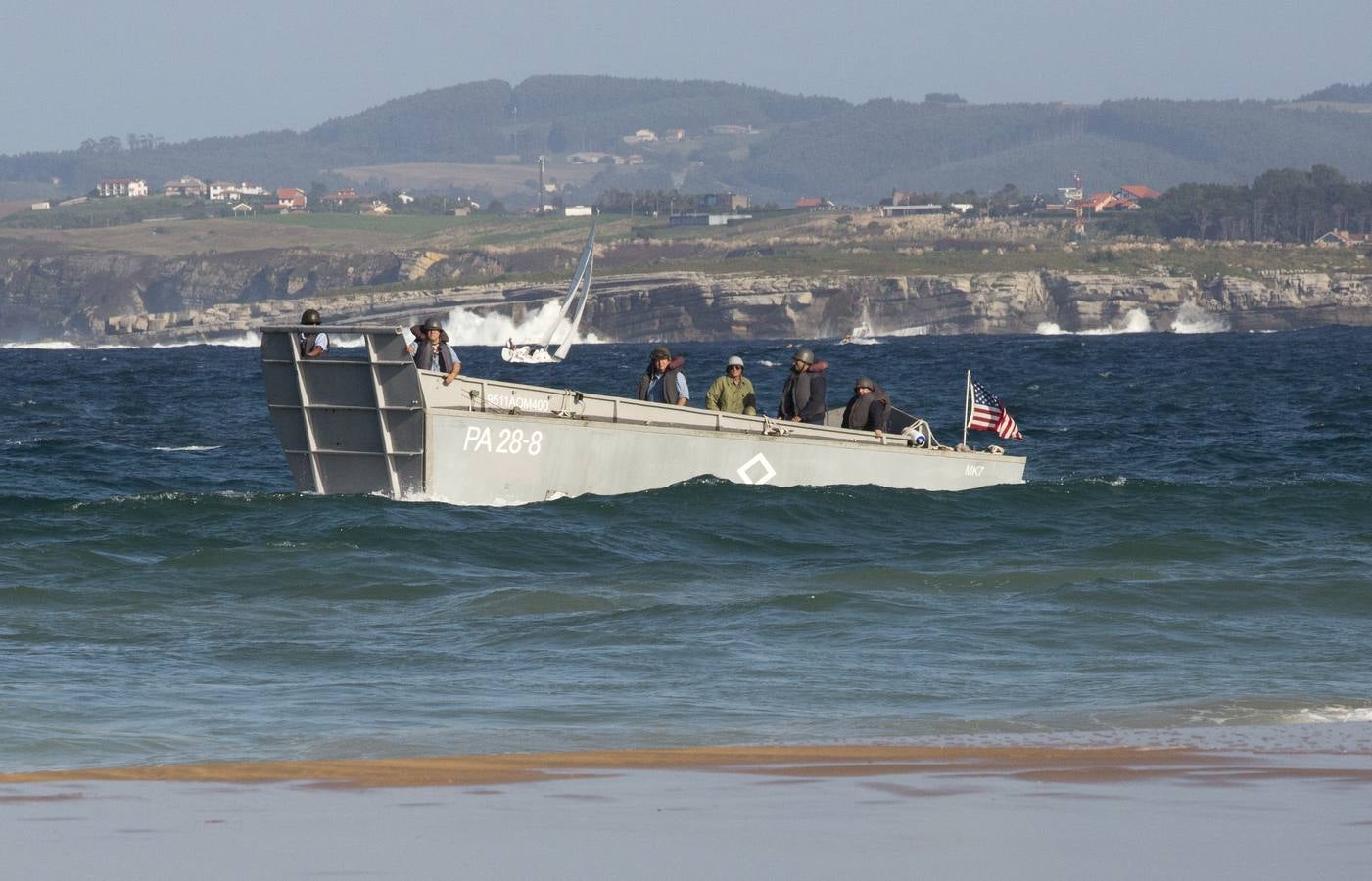 Fotos: Así ha sido el desembarco sin barcos en El Sardinero