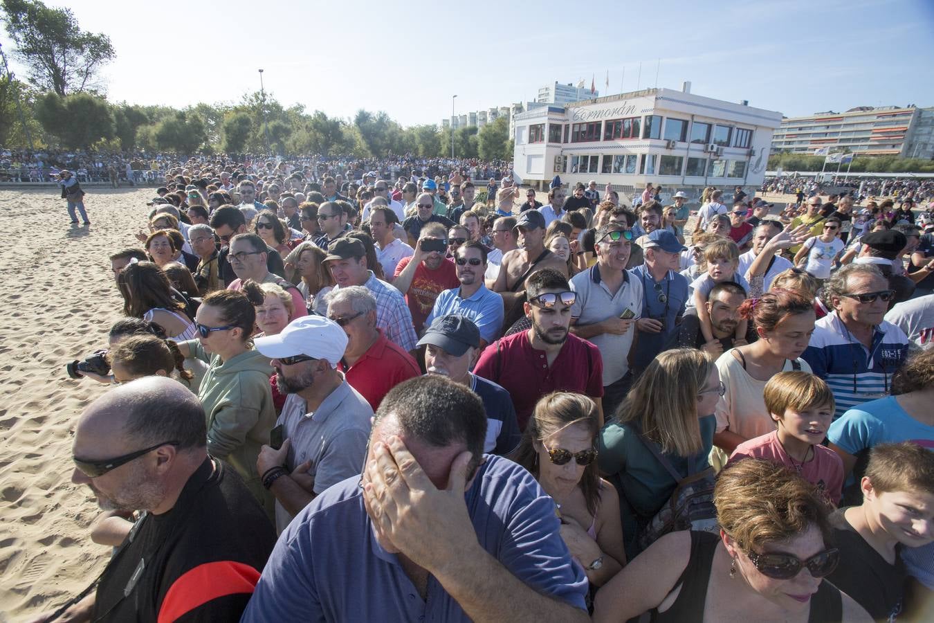 Fotos: Así ha sido el desembarco sin barcos en El Sardinero