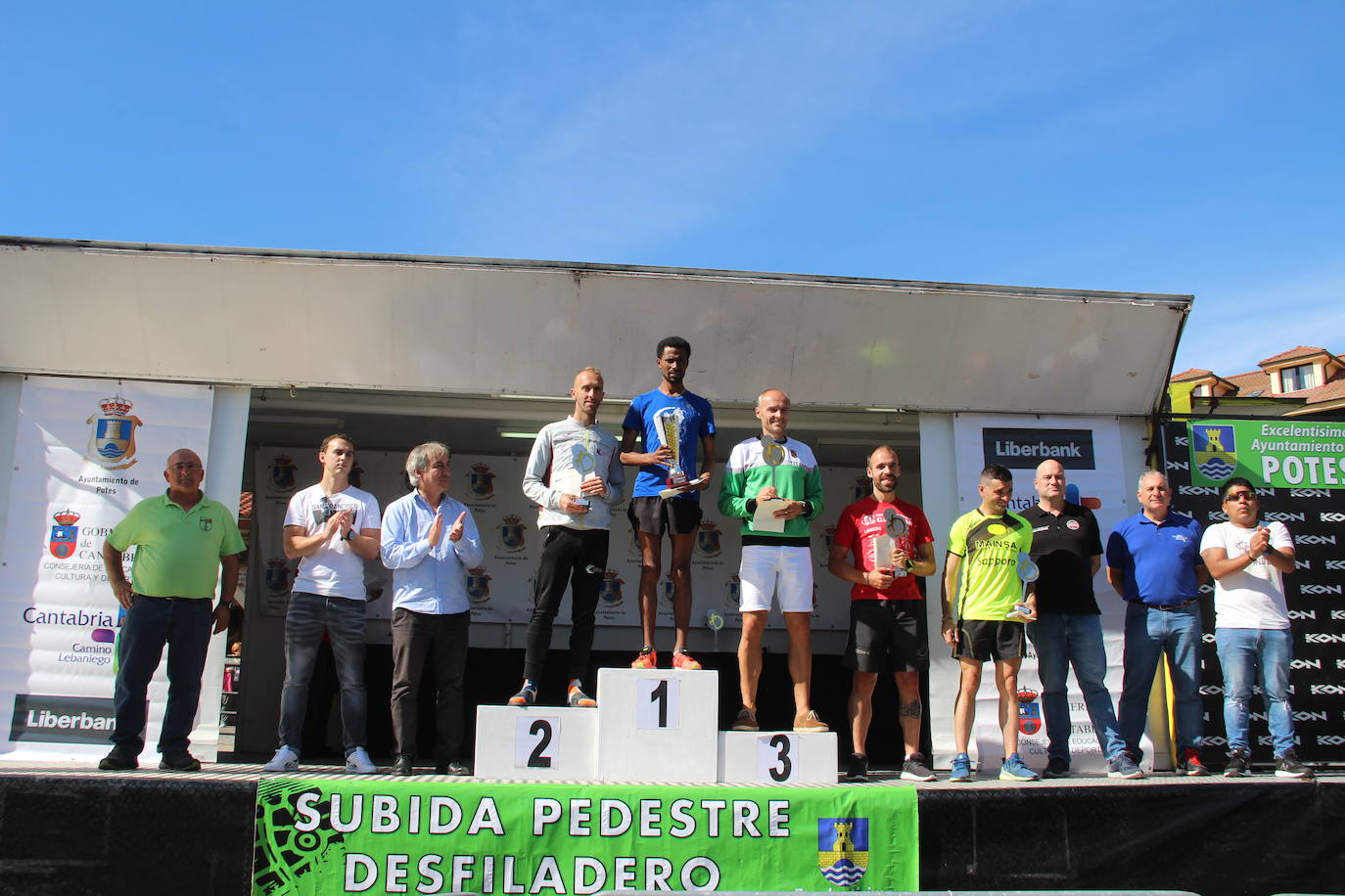 Podium categoría masculina