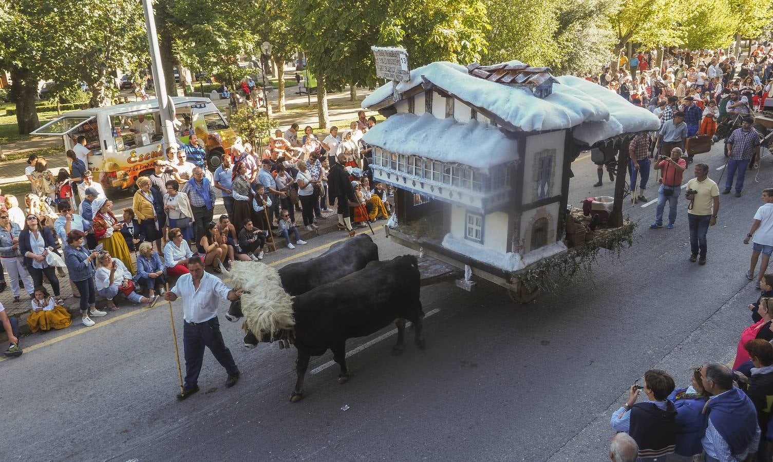 Fotos: Quince carretas y diez agrupaciones folclóricas participarán hoy en el Día de Campoo