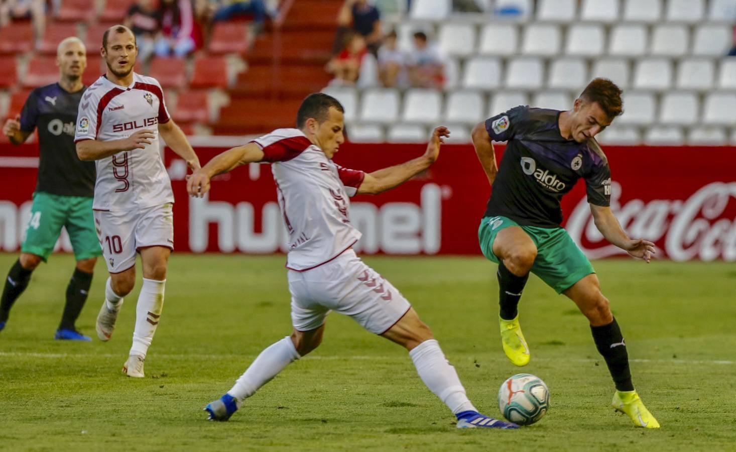 Fotos: Imágenes del partido Albacete-Racing