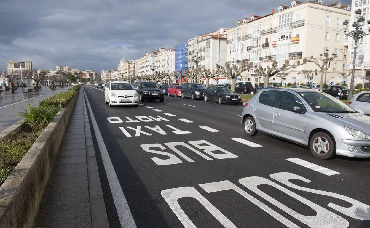 Ceruti admite la posibilidad de eliminar 60 plazas de aparcamiento en el Paseo de Pereda