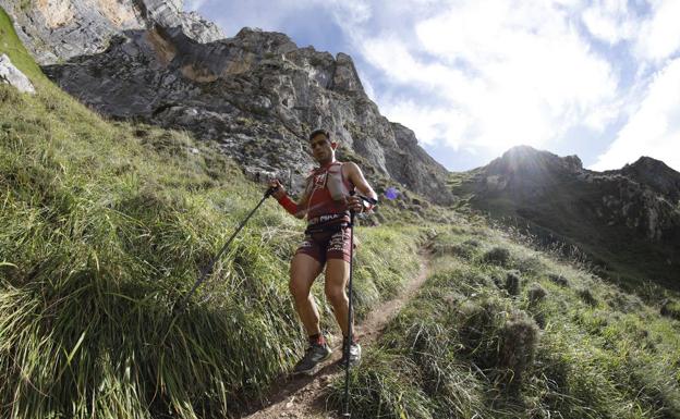 La salida de los participantes en las tres modalidades (Ultratrail, trail y marcha a pie) será a las 0.00 horas del sábado 5 de octubre.