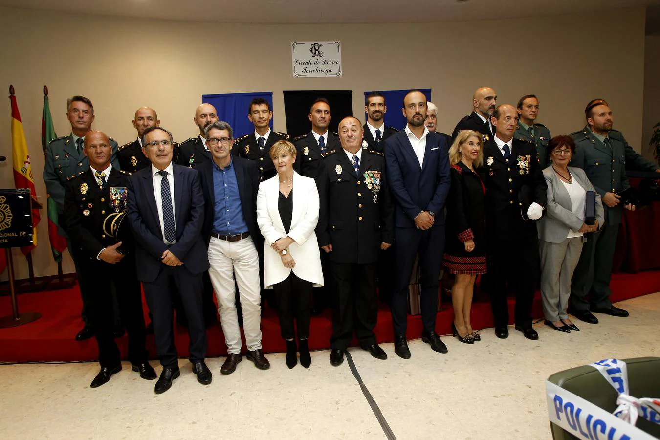 Fotos: La Policía Nacional celebra a sus patronos en Torrelavega