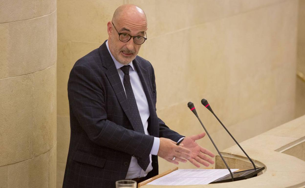 El Parlamento abre una investigación a petición de Cs por la filtración de documentos