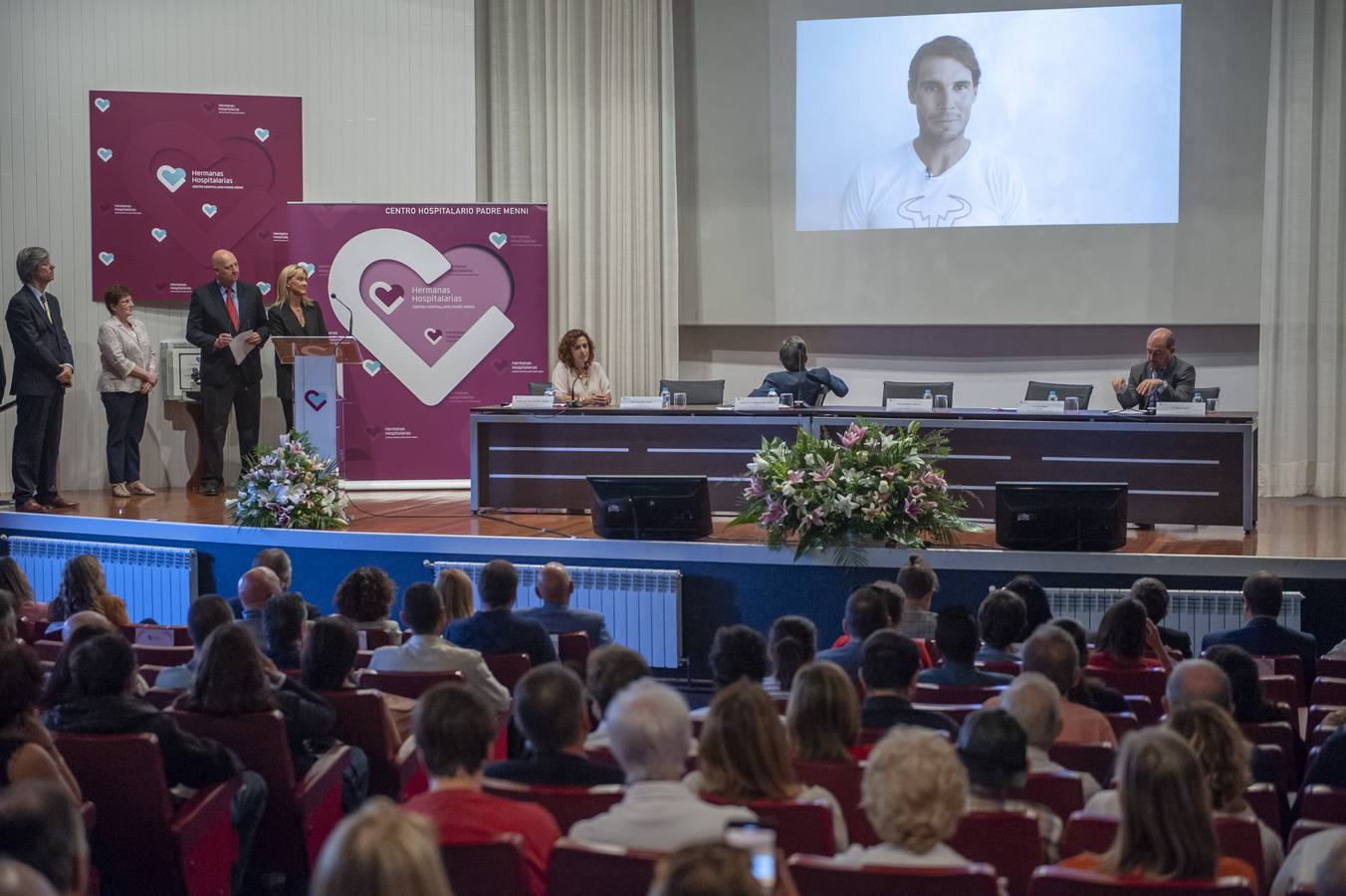 Un momento de la entrega de premios en la que Nadal da las gracias a través de un vídeo.