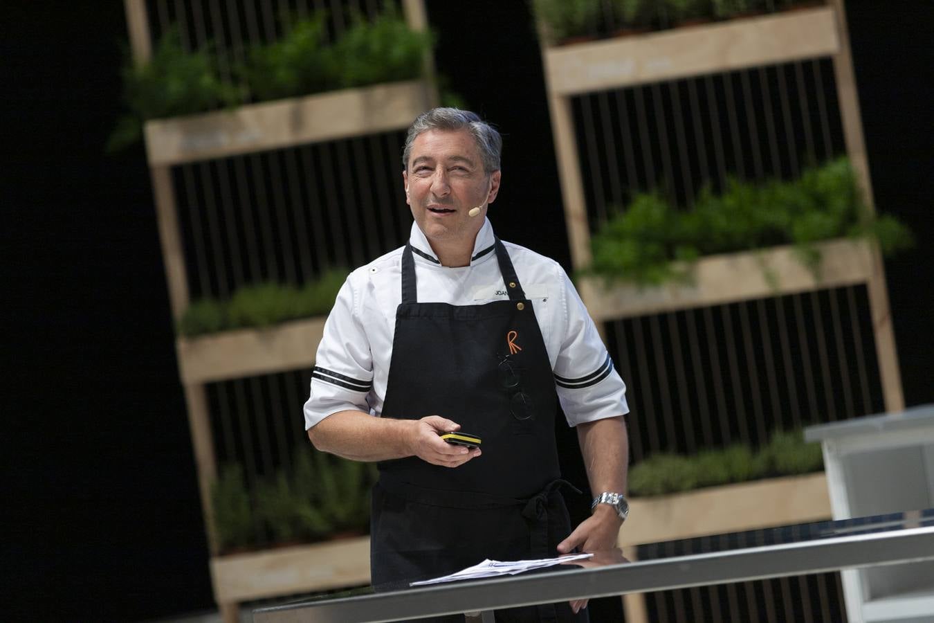 Fotos: Revilla apoya la cocina cántabra en Gastronomika