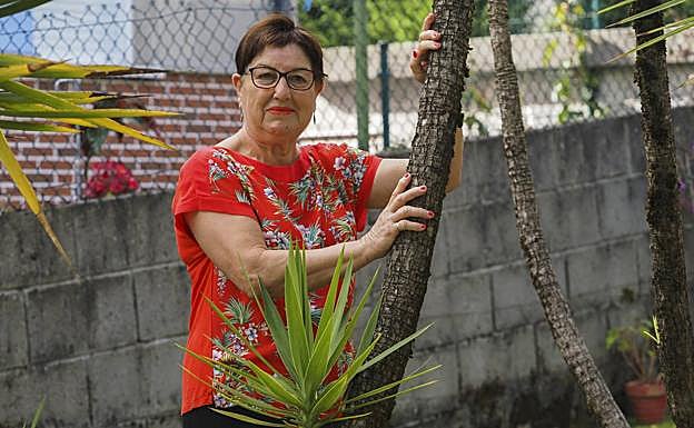Carmen Lamalfa en el centro de mayores donde ejerce el voluntariado y otras actividades