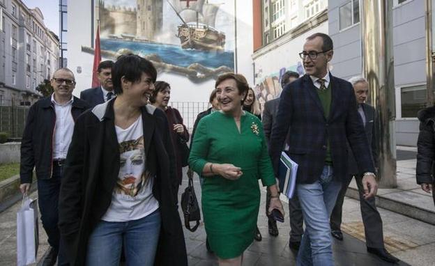 Elena Castillo, a la izquierda junto a Real y Caviedes en una imagen de archivo