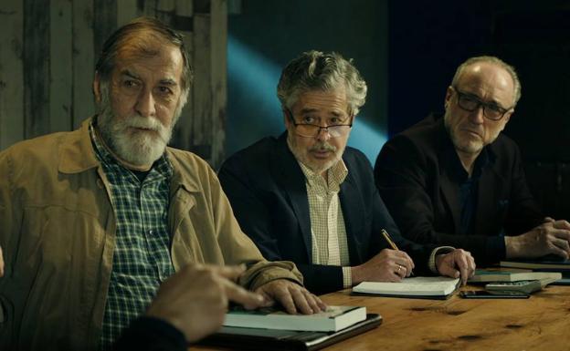 Ramón Barea, Carlos Iglesias y Roberto Álvarez en 'Abuelos'.