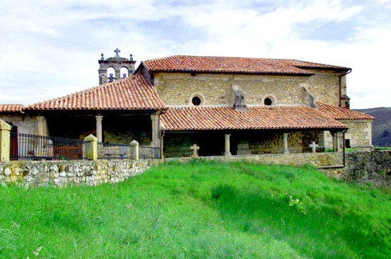 La iglesia parroquial de Santa Eulalia, construida a principios del siglo XVII.