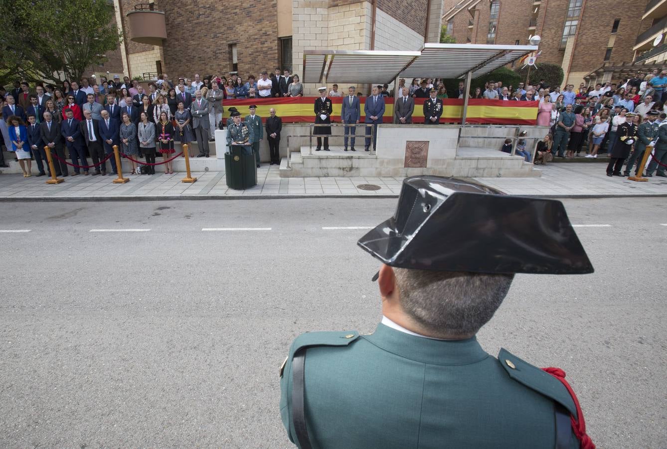 Fotos: Imágenes del acto de celebración del Día de la Guardia Civil en el cuartel de Campogiro