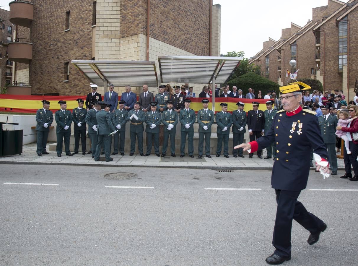 Fotos: Imágenes del acto de celebración del Día de la Guardia Civil en el cuartel de Campogiro
