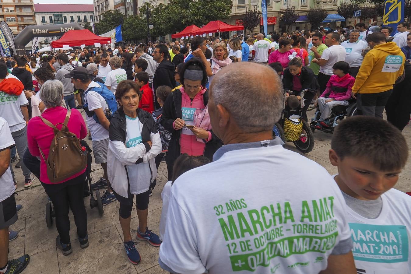 Fotos: La 32ª Marcha Amat reúne en Torrelavega a cientos de personas