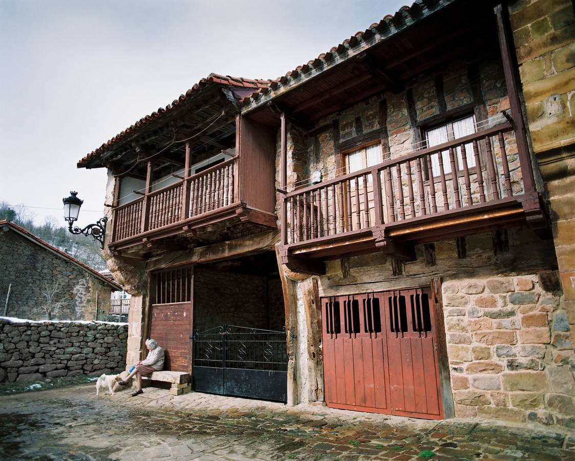 Fotos: Bárcena Mayor, uno de los pueblos más bonitos de Cantabria | El  Diario Montañés