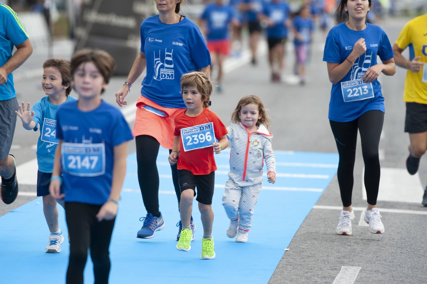 La salida de la carrera de 2 kilómetros. 