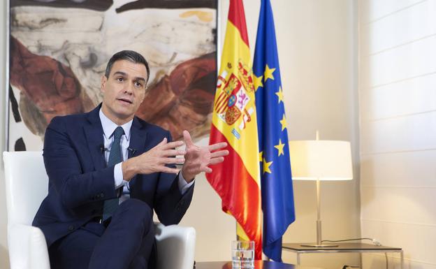 Pedro Sánchez, durante un momento de la entrevista concedida a este diario.