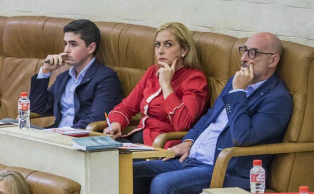 Los diputados de Ciudadanos Diego Marañón, Marta García y Félix Álvarez.