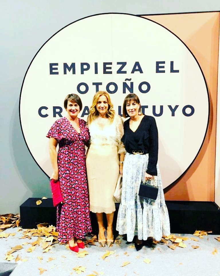 Buenas amigas en el post-desfile.